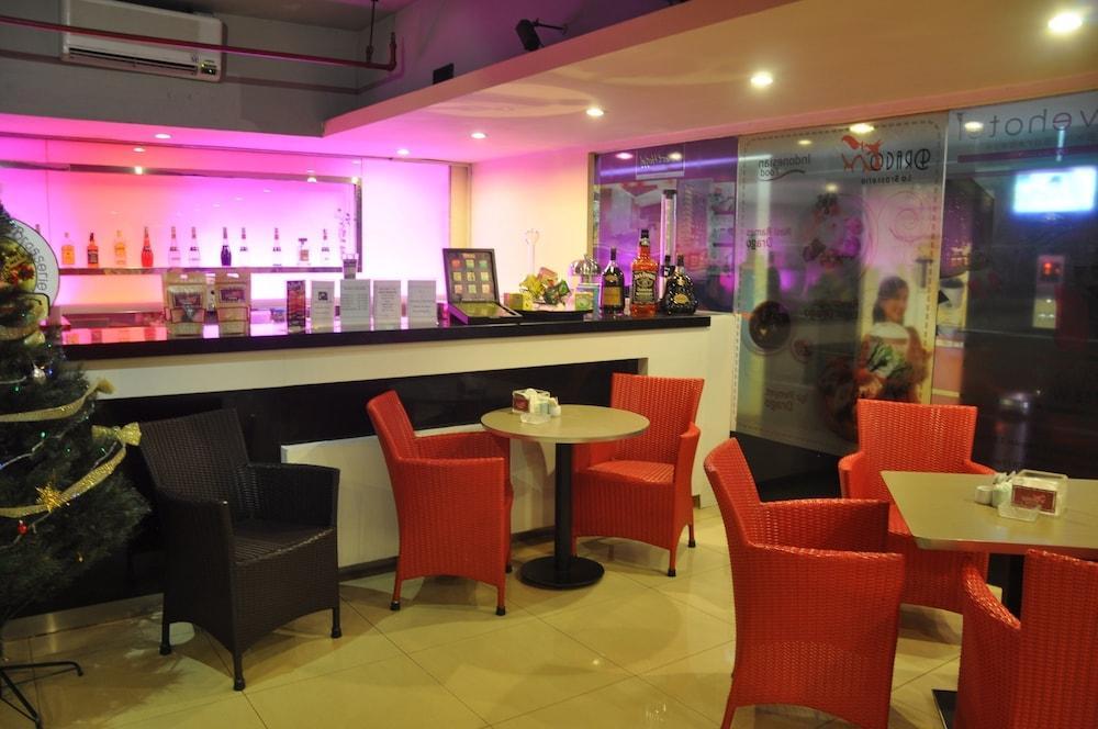 Favehotel Mex Tunjungan Surabaya Exterior foto