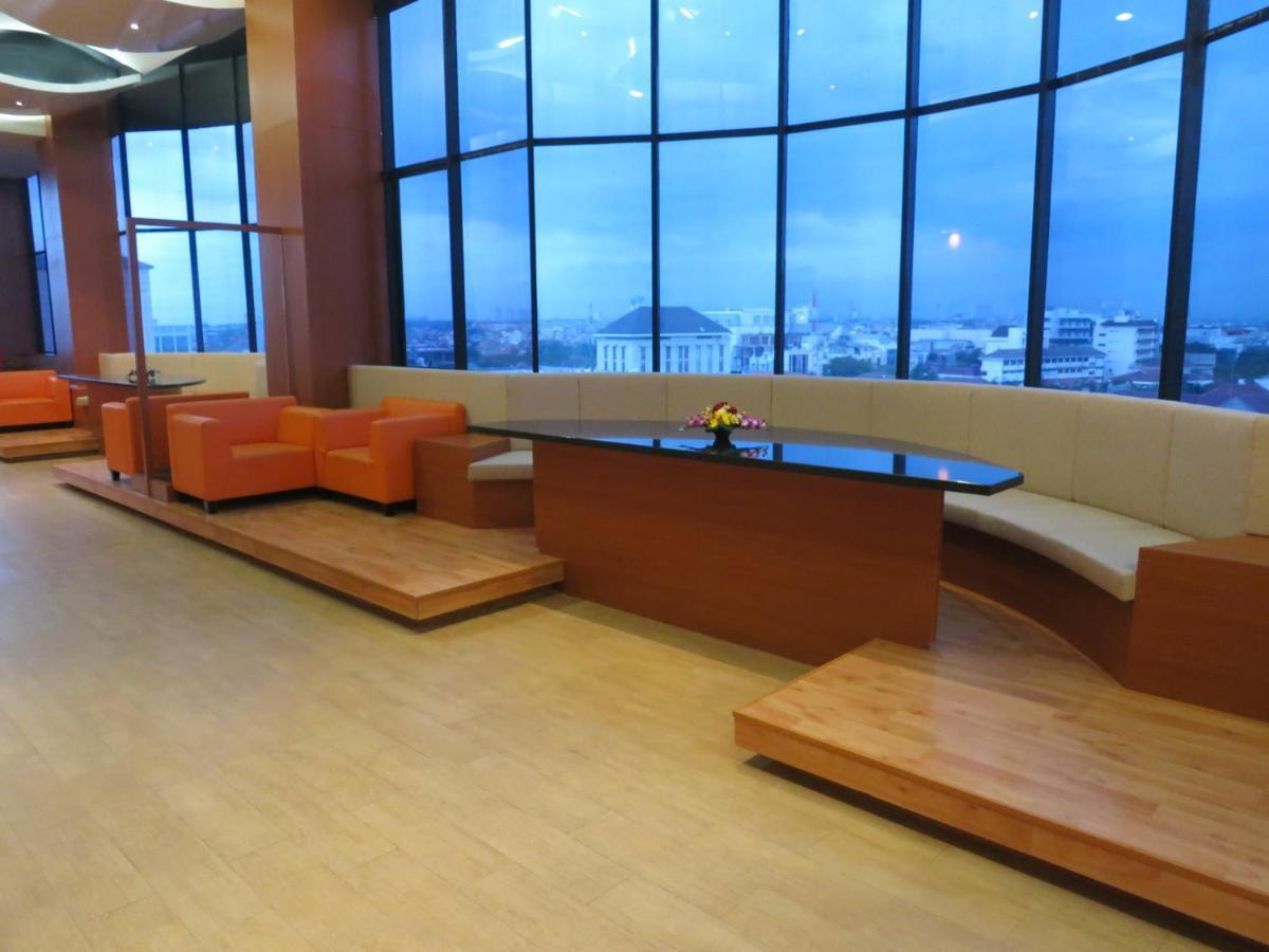 Favehotel Mex Tunjungan Surabaya Exterior foto