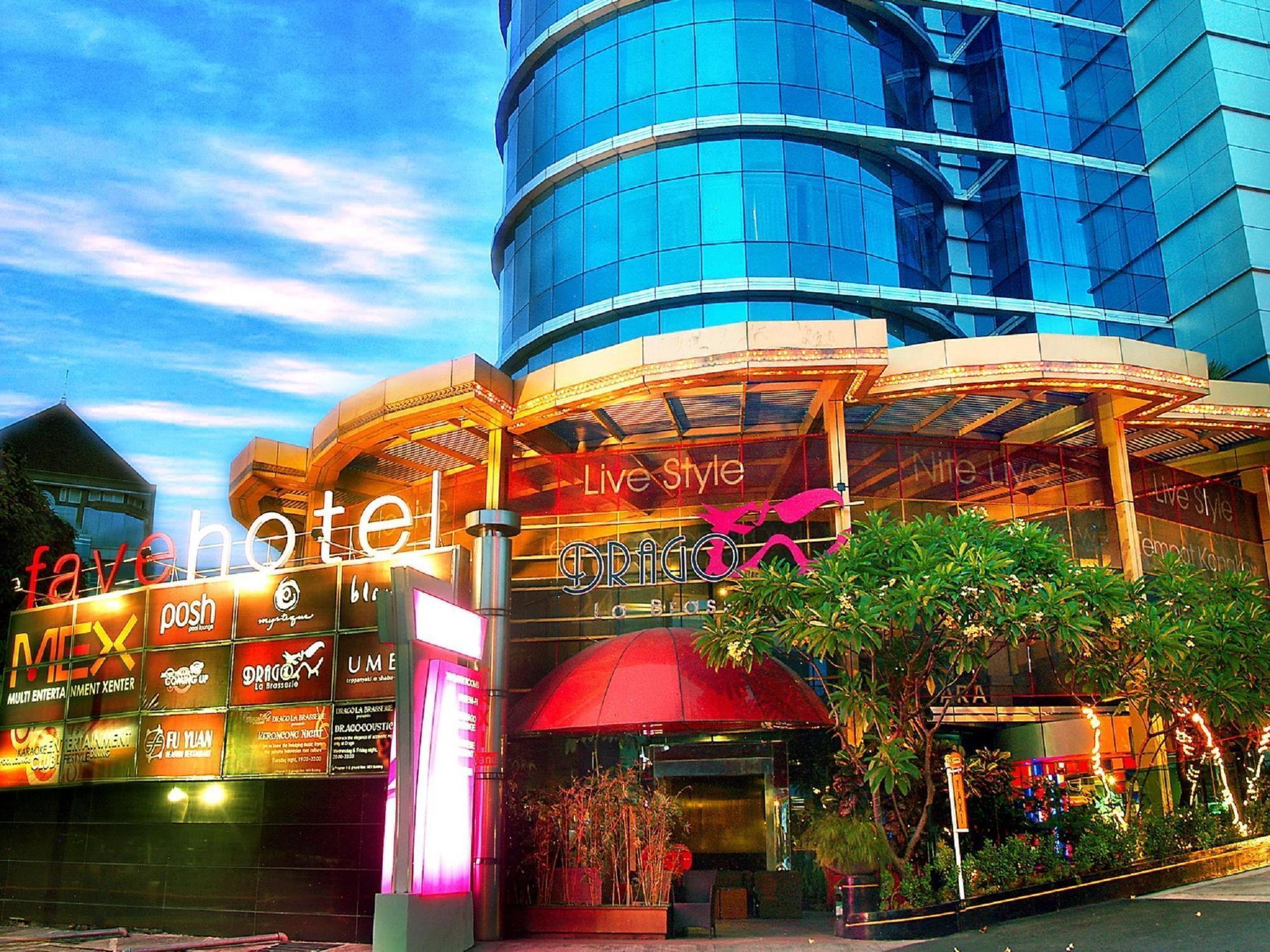 Favehotel Mex Tunjungan Surabaya Exterior foto